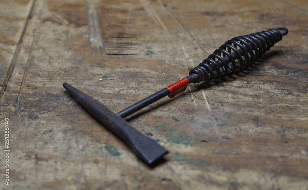 Foto de Slag hammer aka chipping hammer aka welding hammer for