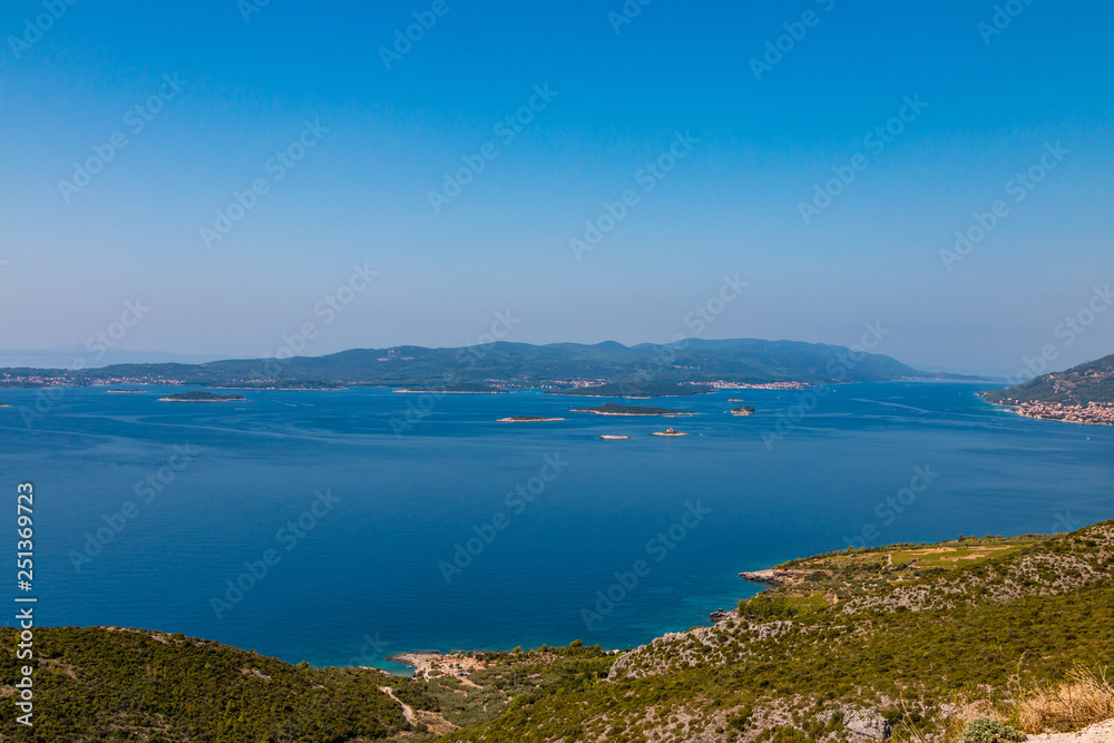 Panorama der Küste vor Peljesac, Halbinsel auf Kroatien