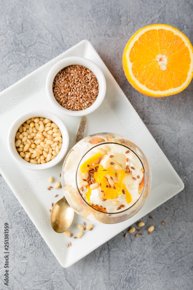 Healthy layered dessert trifle Healthy layered dessert trifle