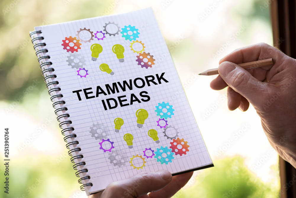 Teamwork idea concept on a notepad Teamwork idea concept on a notepad