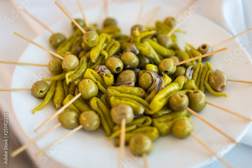 Pincho de gildas - Tipico pintxo donostiarra