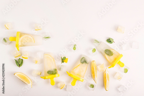 Natural Vegan Lemon Ice Cream with Mint © svitlini
