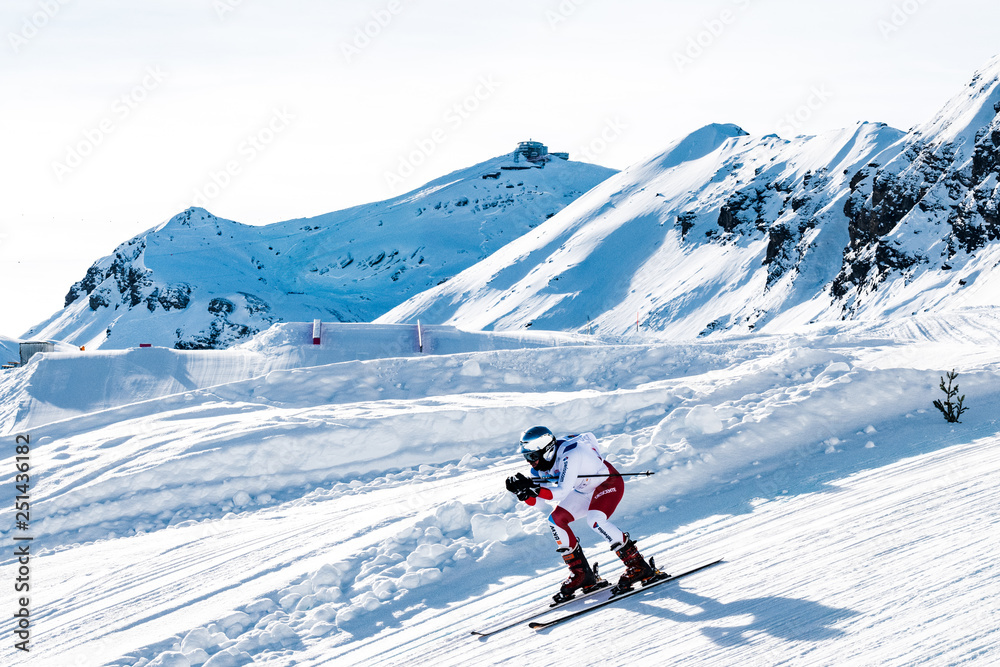 Inferno Ski Racer in front of the Schilthorn