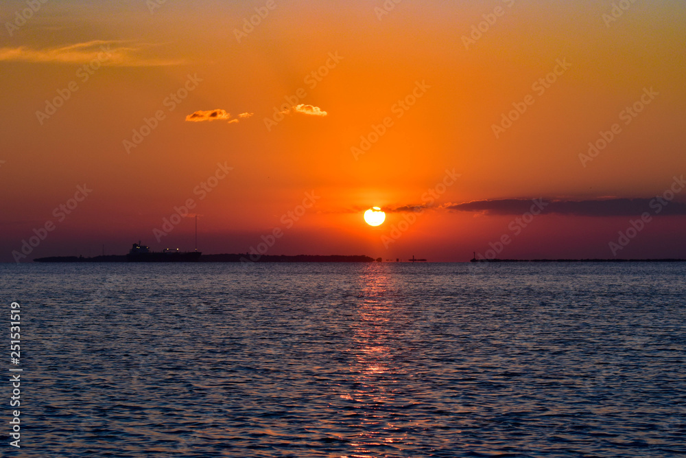 Fototapeta premium sunset at sea