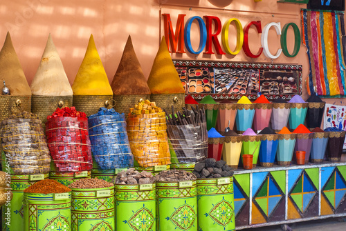 natural dyes shop in Marrakech souk;morocco