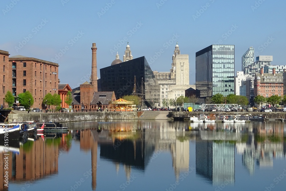 Obraz premium Albert Dock, Liverpool