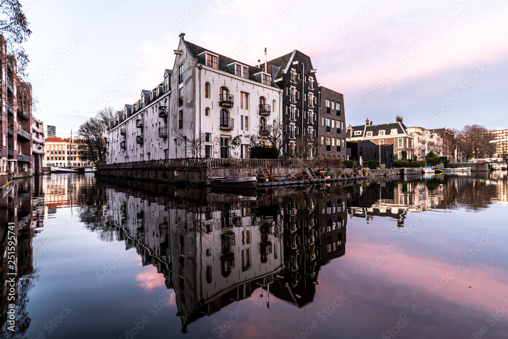 Obraz premium Sunset in Amsterdam