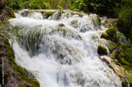 Waterfalls in the Plitvice lakes National Park © Tomtsya