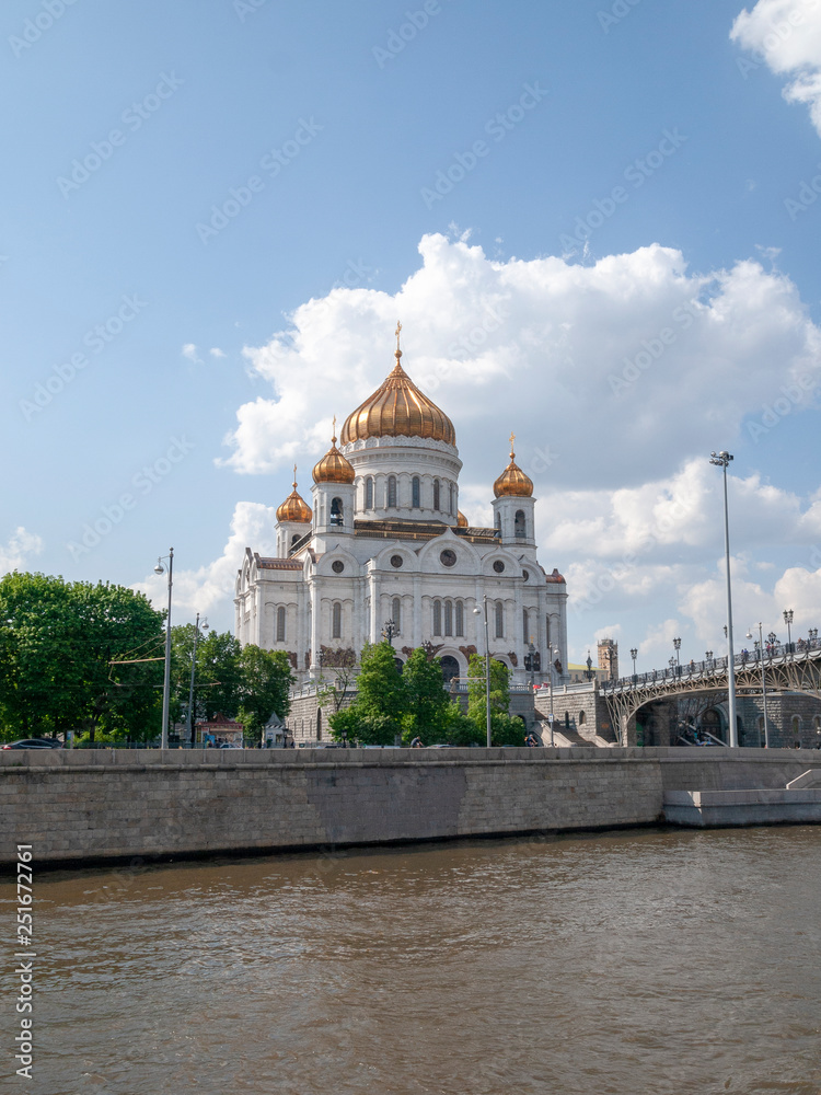 Fototapeta premium Cathedral of christ the savior in Moscow
