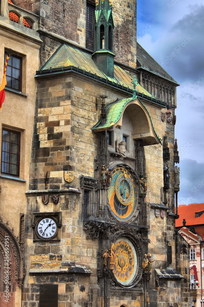 Obraz premium The ornate calendar dial in Prague, Czech Republic