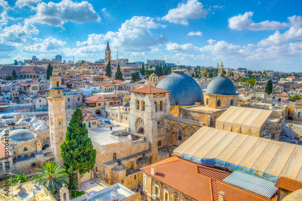 Obraz premium Cityspace Jerozolimy z kościołem grobu świętego, Izrael