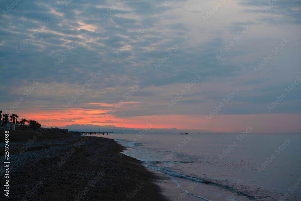 Obraz premium dawn over the sea