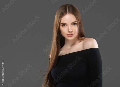 Beautiful hair woman long brunette hairsstyle healthy skin