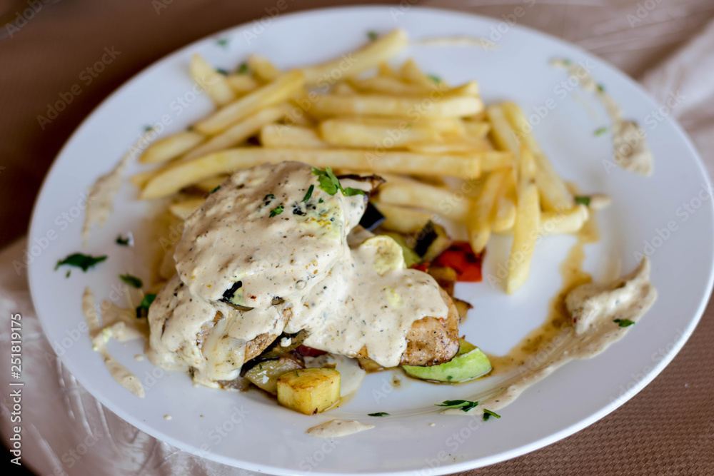 Cream chicken on the dish Cream chicken on the dish