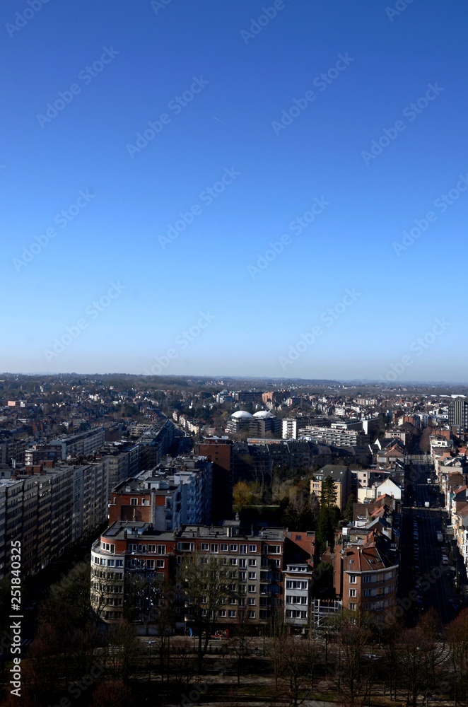 Bruxelles : Panorama sur la ville du haut de la Basilique de Koekelberg (Belgique)
