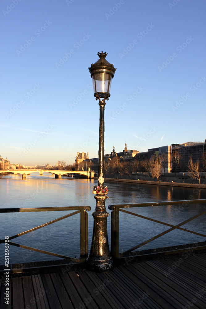 Paris - Pont du Carrousel