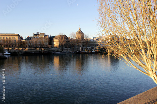 Paris - Pont des Arts - Académie Française photo