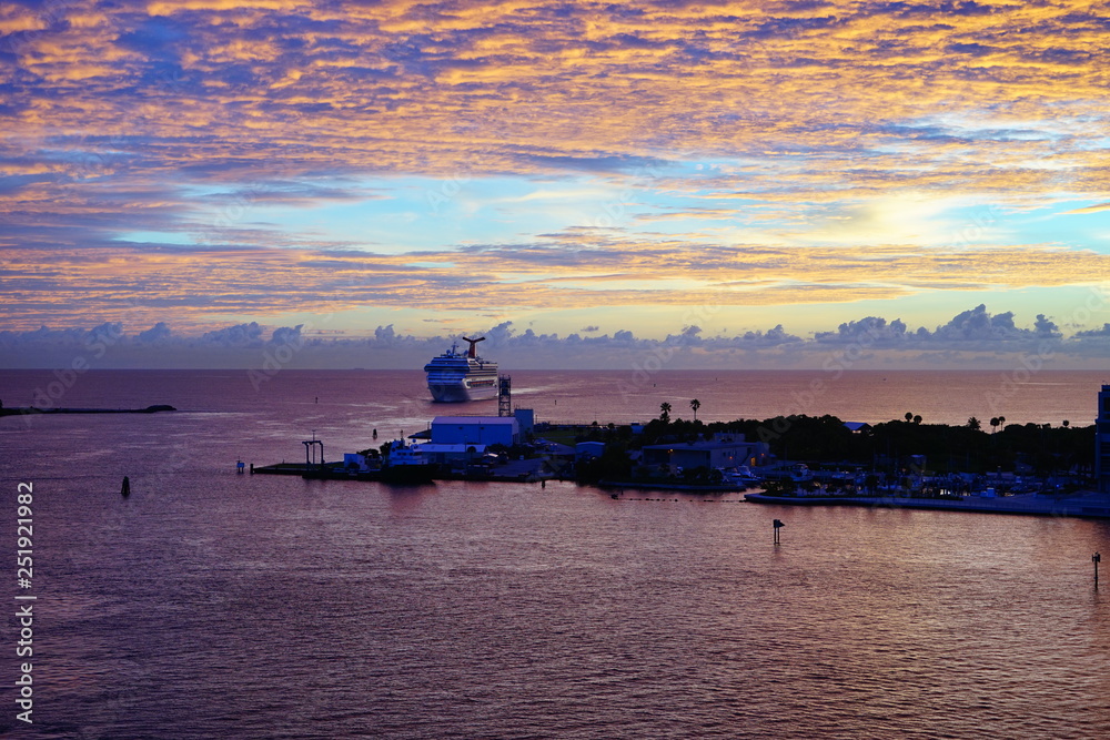 Fort Lauderdale harbor port landscape	
