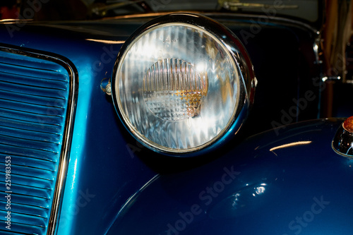 the headlights of an old vintage car © vinkirill