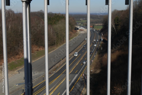 Hermanns Weg über die Hermannsbrücke photo