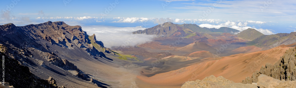Fototapeta premium Panorama of Hawaiian volcano