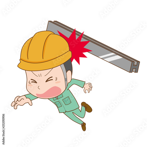 労災　労働災害　作業者　作業員　男性　衝突　落下物