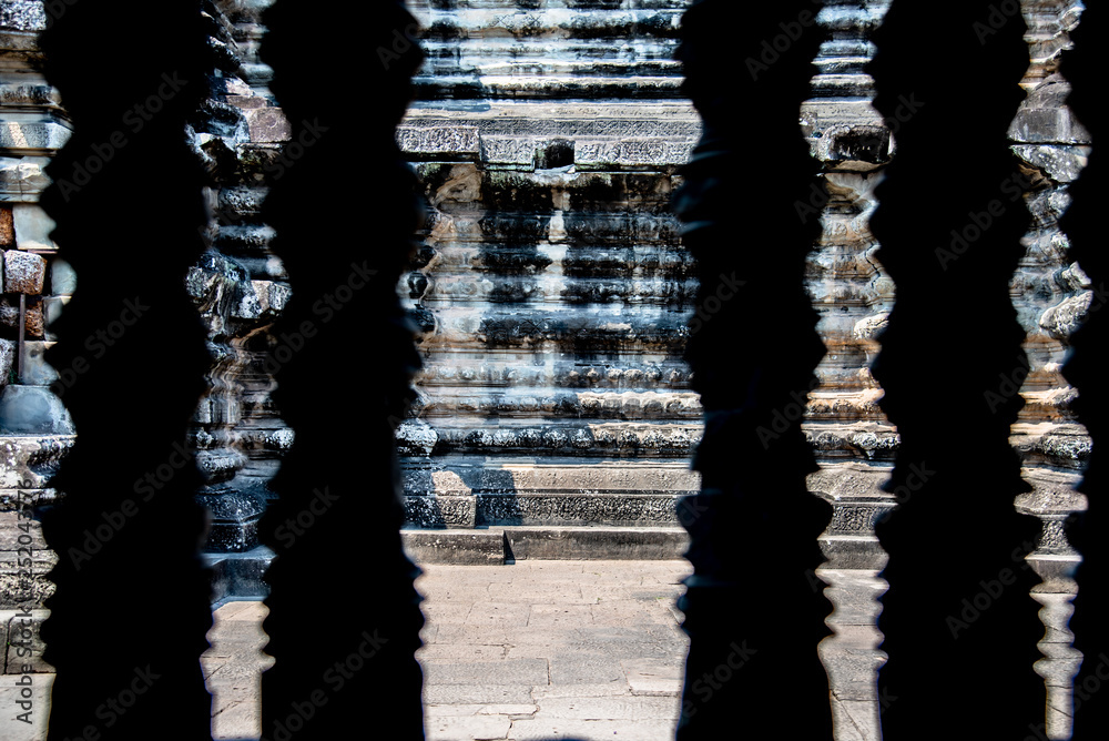 Blick durch ein Fenster in Angkor What,