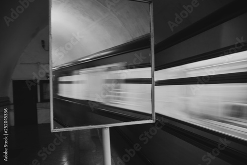 Canvas Print December 11, 2018, Moscow metro, reflected in the mirror the movement of the tra