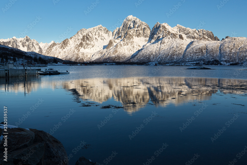 Winterlandschaft auf den Lofoten, Norwegen