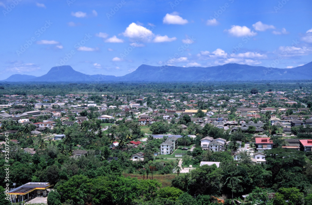 Fototapeta premium stadtansicht kuching, sarawak borneo