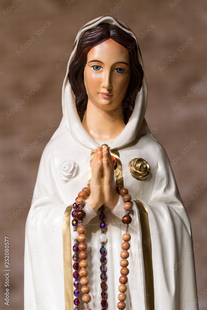 Foto de A statue of the Rosa Mystica or Mystic Rose. The Blessed Virgin ...