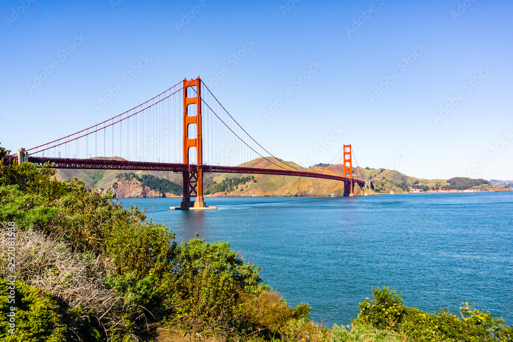 Golden gate bridge on a sunny clear, San Francisco, California