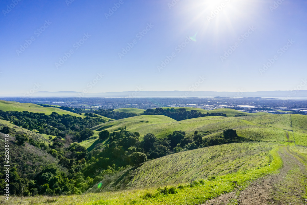Naklejka premium Trails on the verdant hills of east bay, San Francisco bay area, Hayward, California