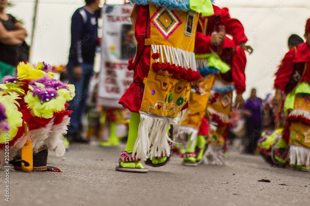 Pies danzantes