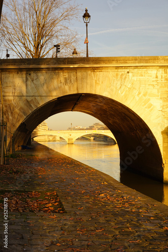 Paris Monument 452