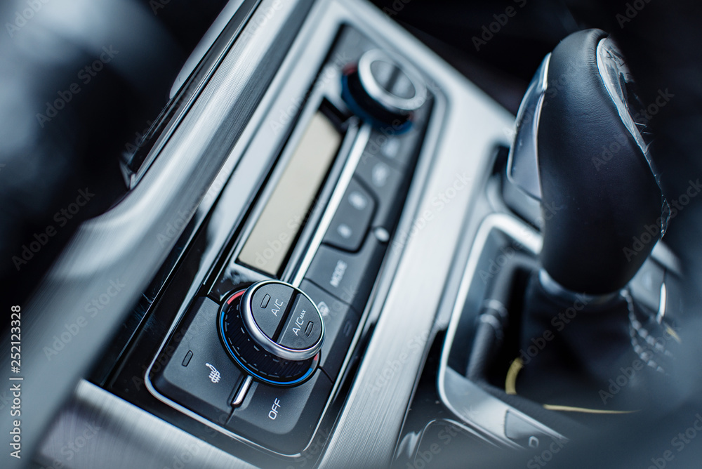 car air conditioner controller with shallow depth of field