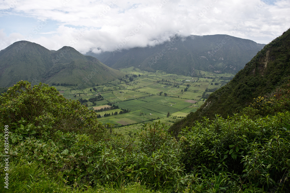 Fototapeta premium Interior of an old inactive volcano, Reserva Geobotanica Pululahua, Ecuador