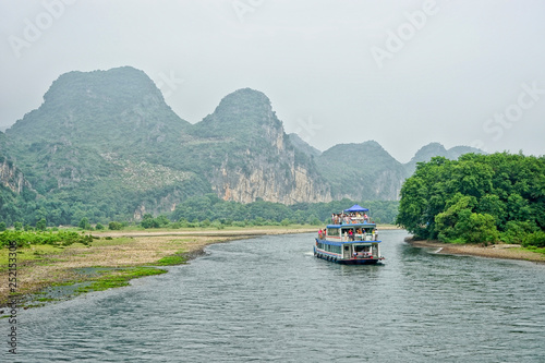 Guilin, Day li River, cruise, Karst, montain, sugarloaf, yangshuo, china, asia