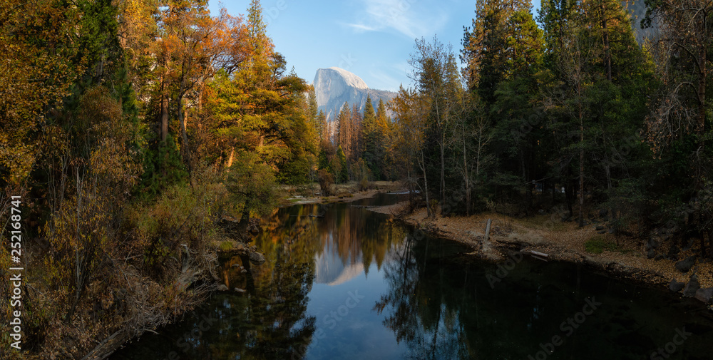 Beautiful American Landscape in Yosemite National Park, California, United States. Beautiful American Landscape in Yosemite National Park, California, United States.
