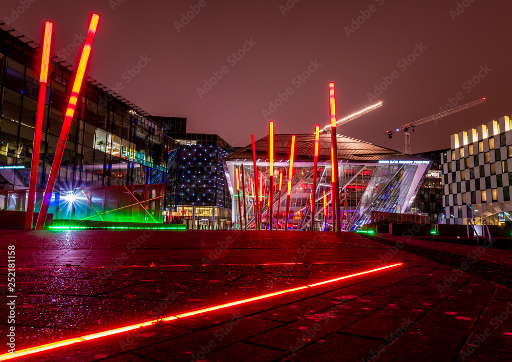 Obraz premium Światła Docklands w Dublinie