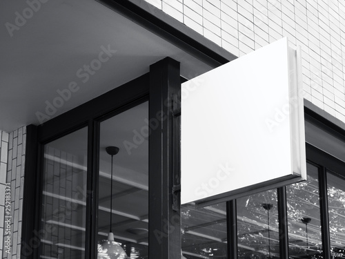 Foto Mock up Signage Blank white square sign shop front outdoor building