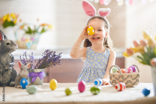 Photography Girl with painted eggs