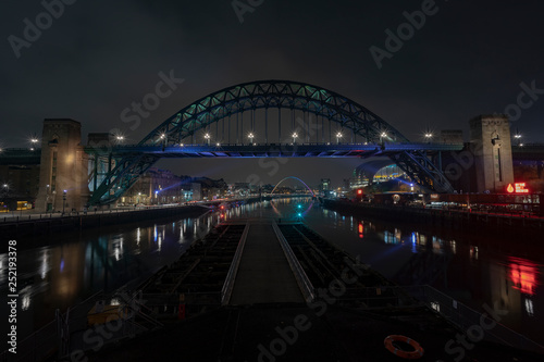 Gateshead Bridges © riachsion