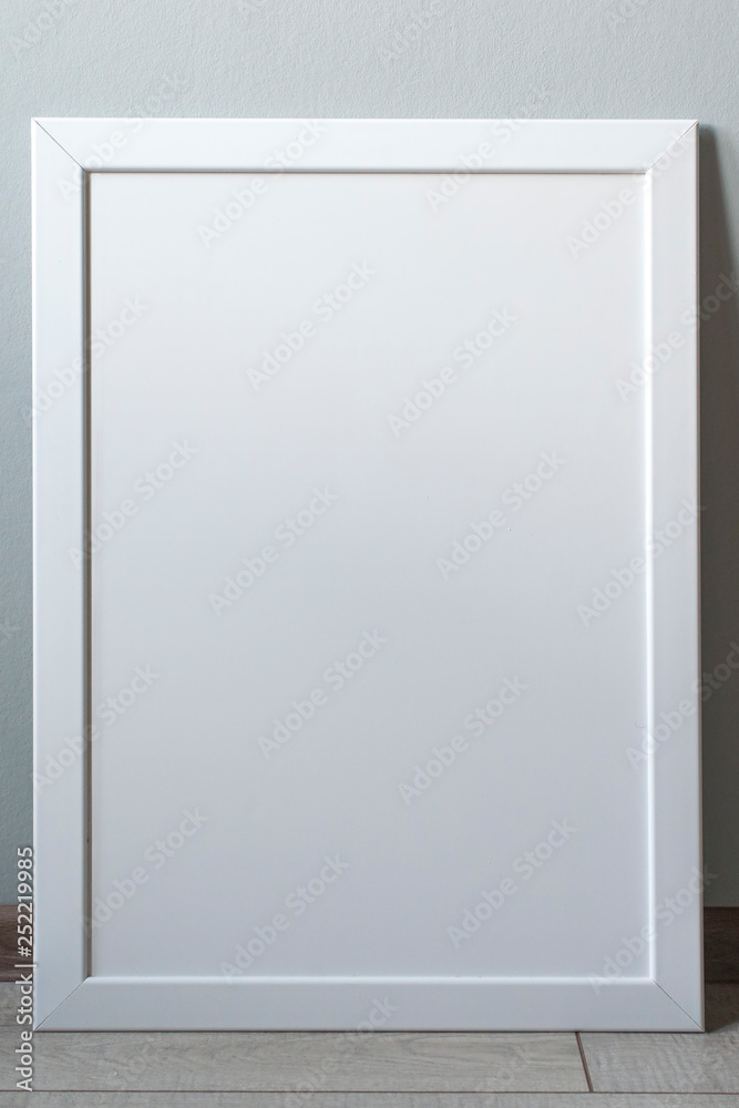 Minimalistic frame at floor Minimalistic frame at floor