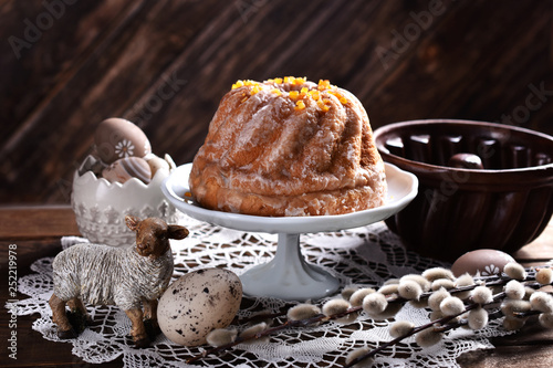 Canvas Print easter traditional yeast ring cake in rustic style