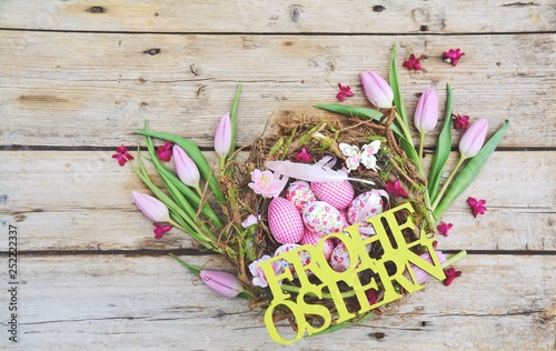 Ostern - Nest mit Eiern auf...