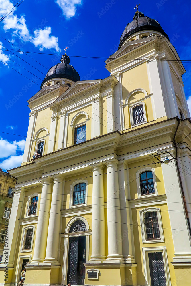 Lviv Transfiguration Church 01