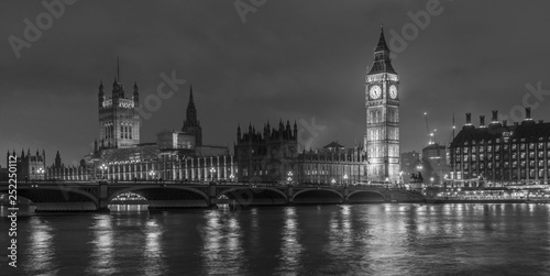 big ben and houses of parliament at night, black and white