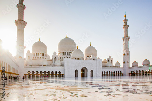 ABU DHABI, UAE - FEBRUARY 2018: sheikh zayed grand mosque, Abu Dhabi, UAE