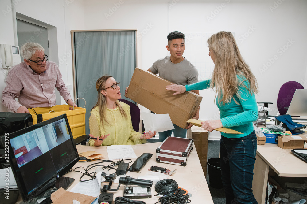 Obraz premium Arguments in the Office